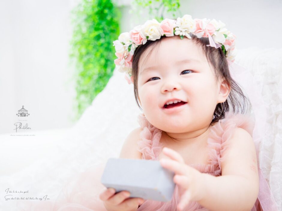 １歳のお誕生日の女の子